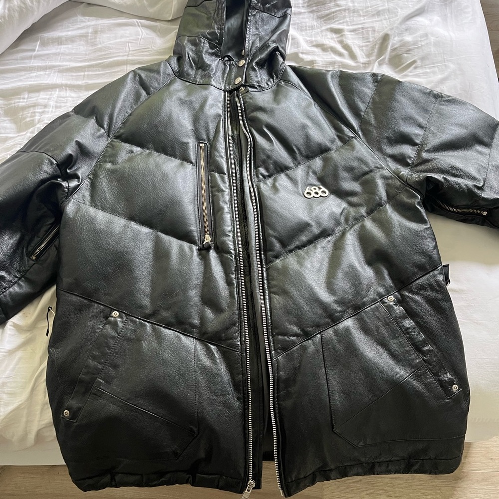 Selling a Vintage 686 100% Leather Jacket
